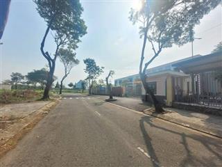 Nền biệt thự trục chính  dự án đại học mở  7,6 tỷ/152m2