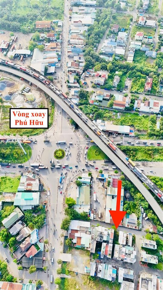 Nền đất mt đường 827  liền kề quận 2  5,7 tỷ/67m2