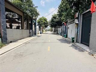 Bán nền đất mt đường 160 lã xuân oai  10.5 tỷ/161m2