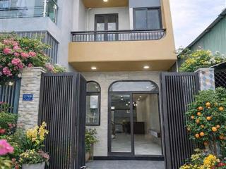 Bán nhà 3 tầng mới xây đường 100a  tân phú  6,2 tỷ