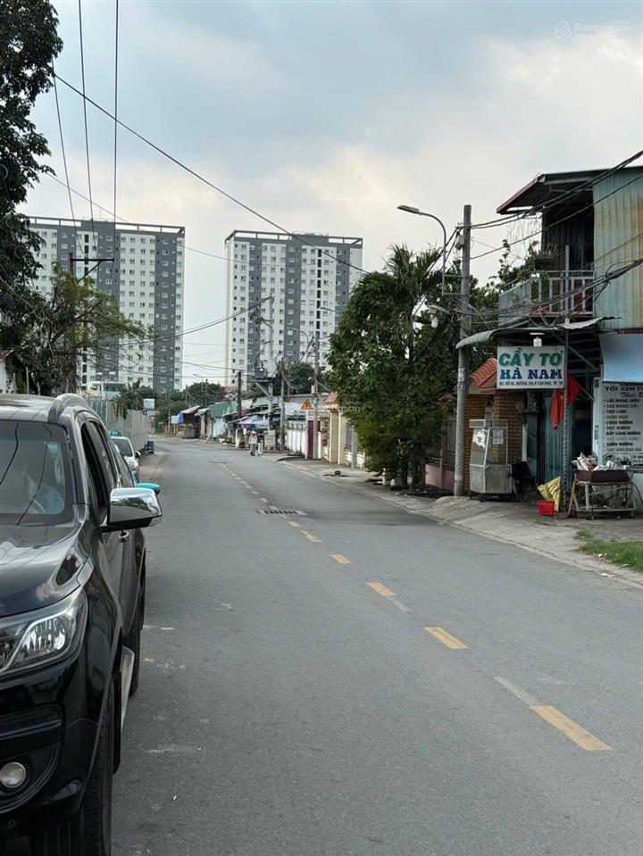 Bán nền đất mt đường 154  ngay chung cư topaz home  10,2 tỷ/100m2