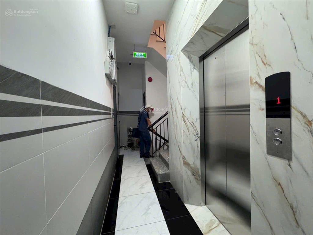 Bán tòa nhà mt đương 475 đỗ xuân hợp  22 tỷ /22 pn 22wc