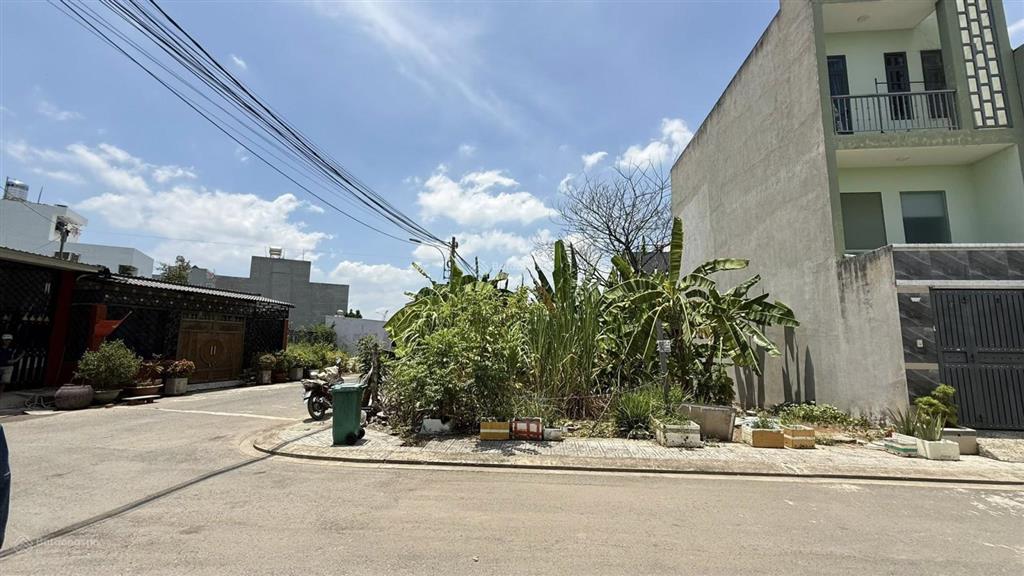 Nền góc 2 mt trục chính da eco6 trường lưu  4,5 tỷ/79m2