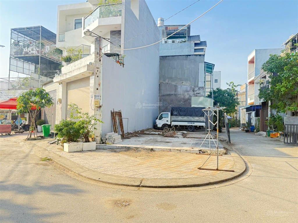 Nền góc 2 mặt tiền đường 8 lò lu  7,35 tỷ/105m2