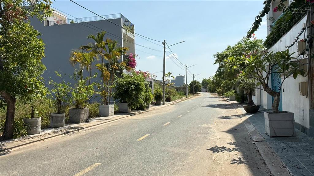 Nền c43  view sông đồng nai  kdc đảo kim cương  4.3 tỷ/76,3m2