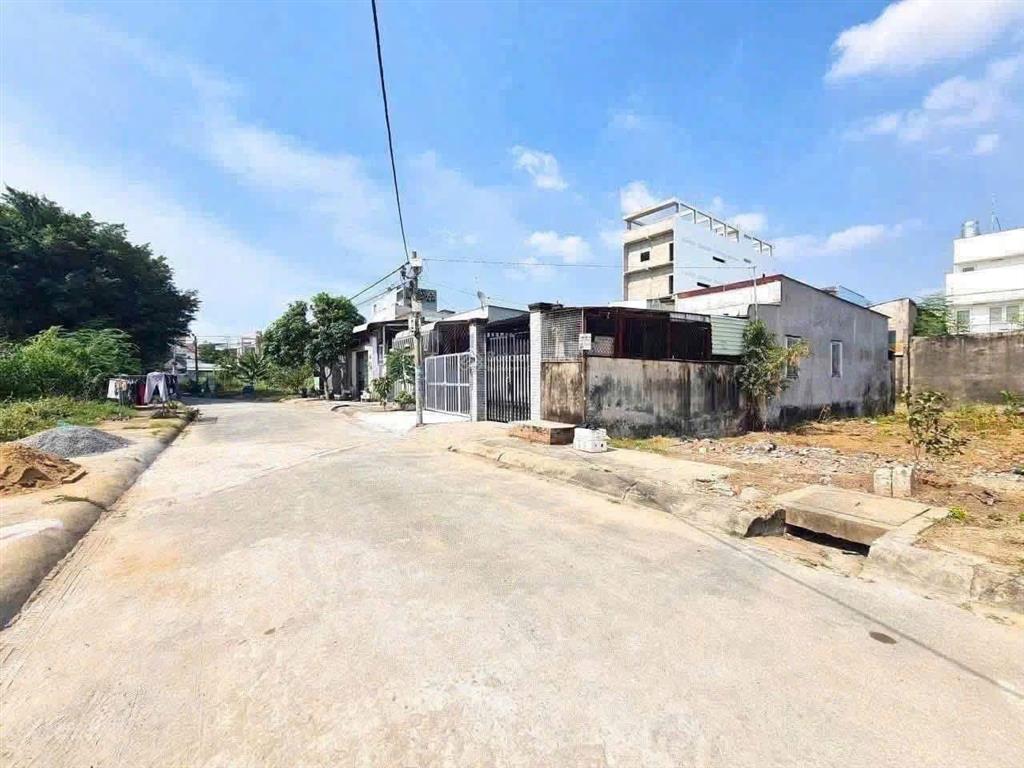 Bán nền đất  hẻm 49 đường võ văn hát  6 tỷ/93m2 ngang 5m