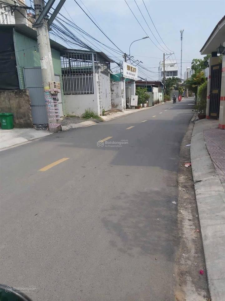 Nền đất mt đường 8 long phước  4,2 tỷ/72,4m²