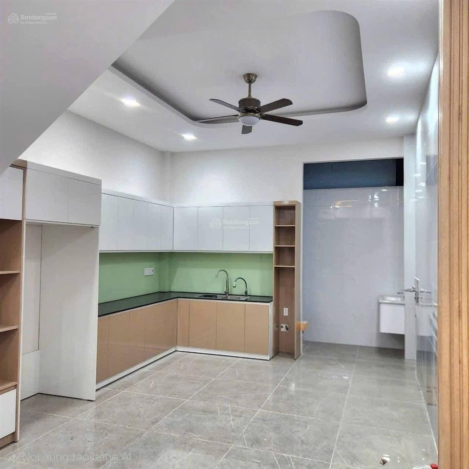 Nhà đẹp 4 tầng  đường trường lưu  5,45 tỷ/4pn4wc