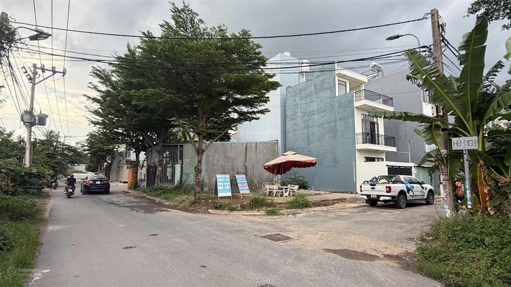 Nền đất góc 2 mt đường 8 lò lu  5,8 tỷ/92m2