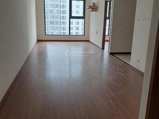 Chính chủ cho thuê nhanh căn hộ ecogreen 2pn 2vs 75m2 đồ cơ bản giá 11tr vào ở luôn