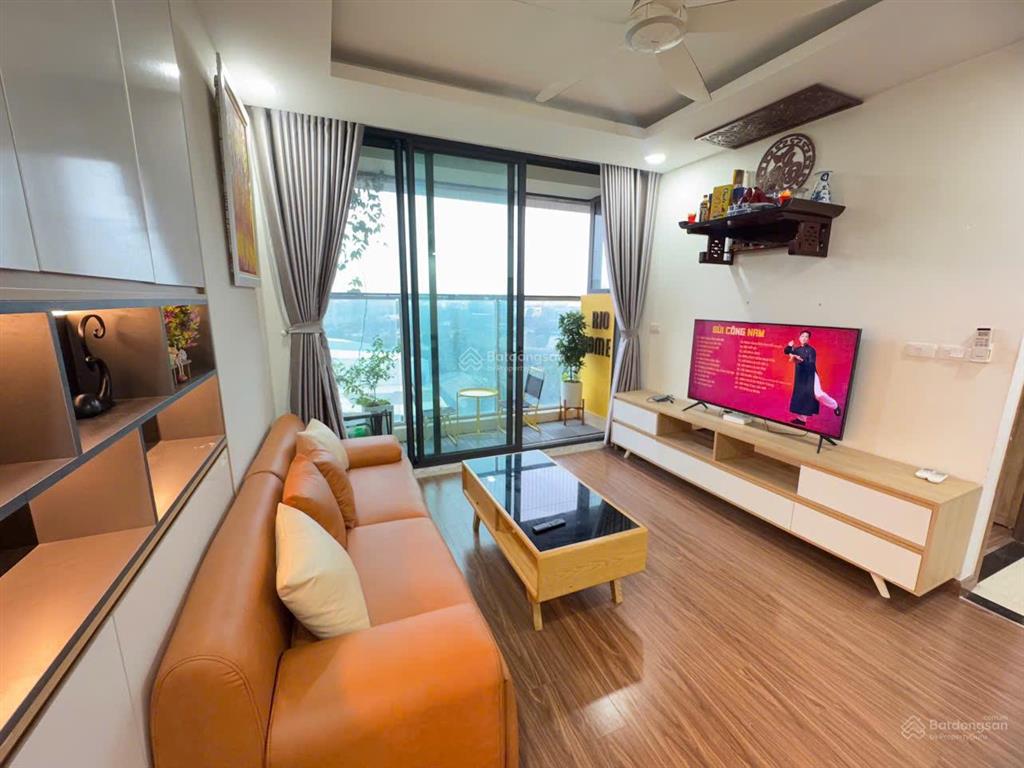 Chính chủ cho thuê căn ecodream 2pn 2vs 78m2 full đồ giá 13tr vào luôn.  0394 451 ***