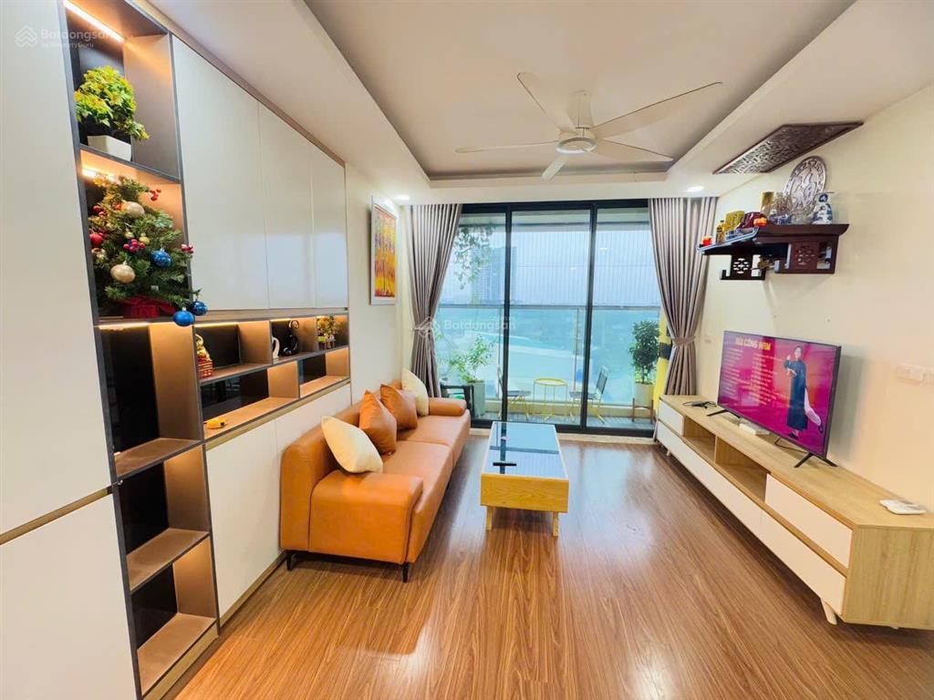 Chính chủ cho thuê căn ecodream 2pn 2vs 78m2 full đồ giá 13tr vào luôn.  0394 451 ***