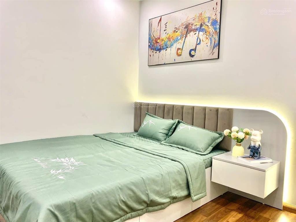 Cho thuê căn hộ housinco 3pn 2vs 96m2 full đồ đẹp, giá chỉ 15tr.  0394 451 ***