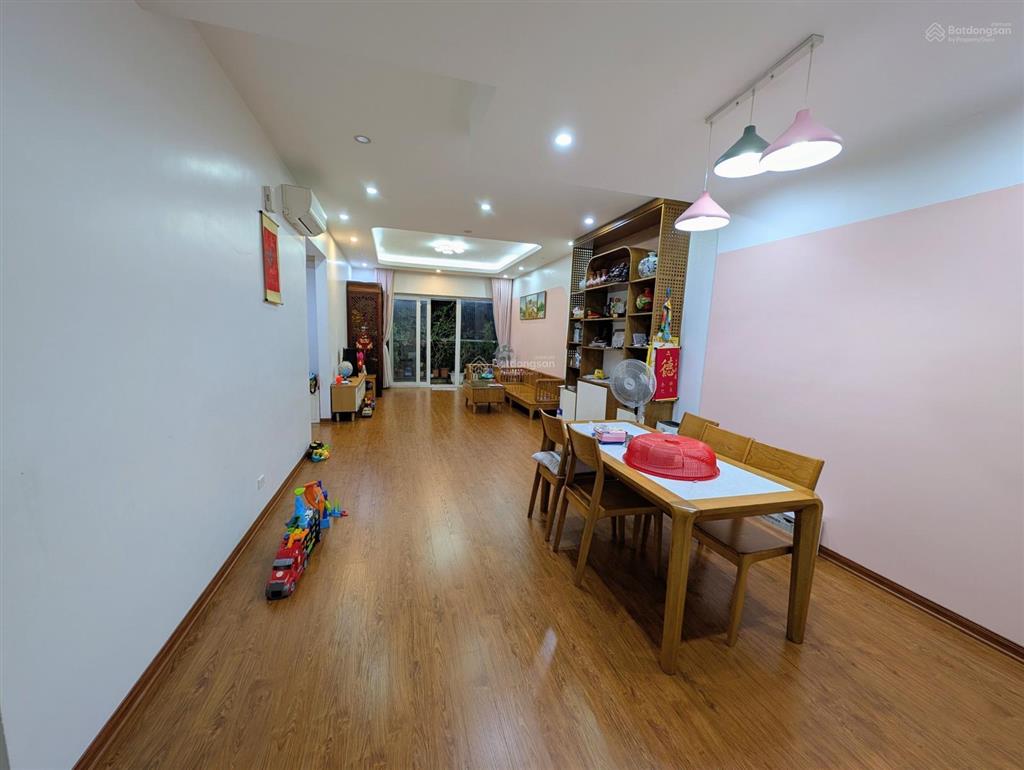 Bán căn hộ tòa chung cư viện chiến lược khoa học công an, 122m2 3pn 2wc, số 5 tú mỡ, phường yên hòa