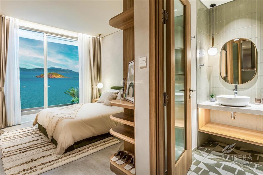 Chính chủ cần bán căn studio tòa sanhôme view trực diện biển đẹp tầng trung, căn đẹp full nội thất