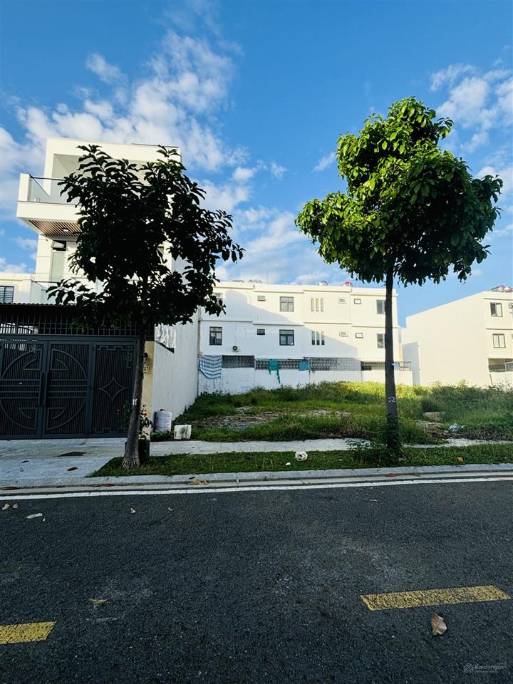 Bán lô đất đẹp đường thông 12m gói 7 kđt mỹ gia, giá 50.5tr/m2 bao hết tốt nhất thị trường