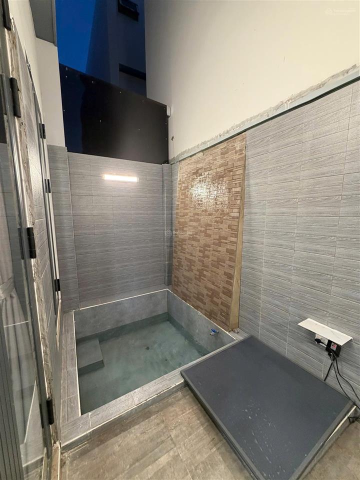 Cho thuê nhà mới 100% gói 8 kđt mỹ gia, full nội thất đẹp cao cấp, nhà hiếm thiết kế 4 phòng ngủ