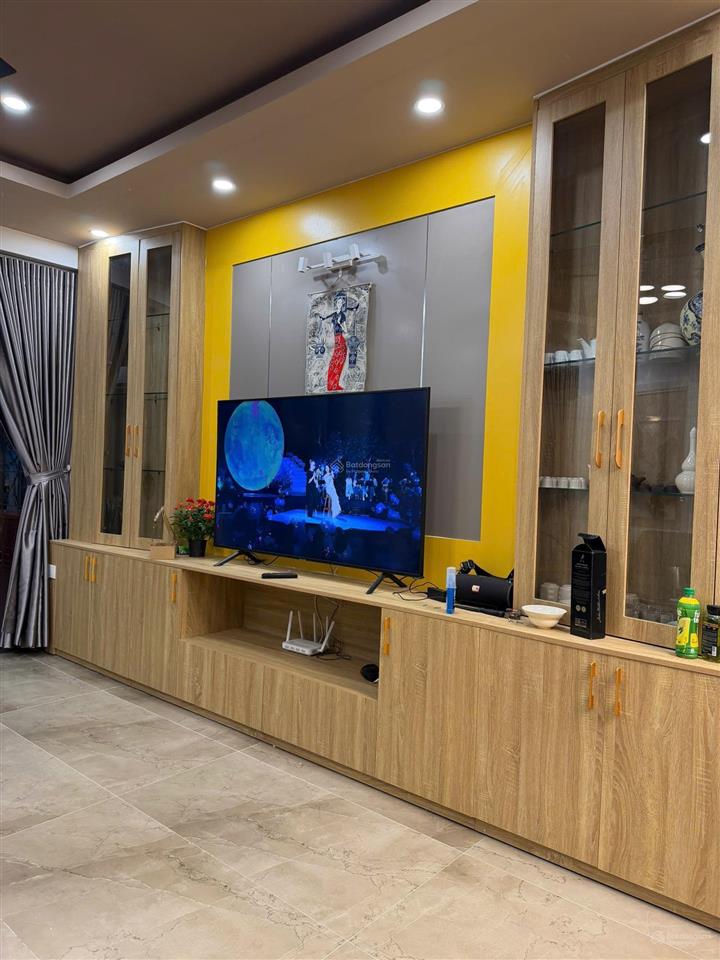 Cho thuê nhà mới 100% gói 8 kđt mỹ gia, full nội thất đẹp cao cấp, nhà hiếm thiết kế 4 phòng ngủ