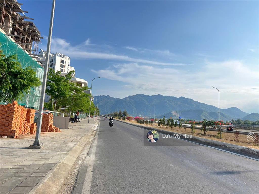 Bán lô đất hiếm mặt đường vành đai 2 kđt vcn đối diện sun group view pháo hoa, mặt tiền 6m