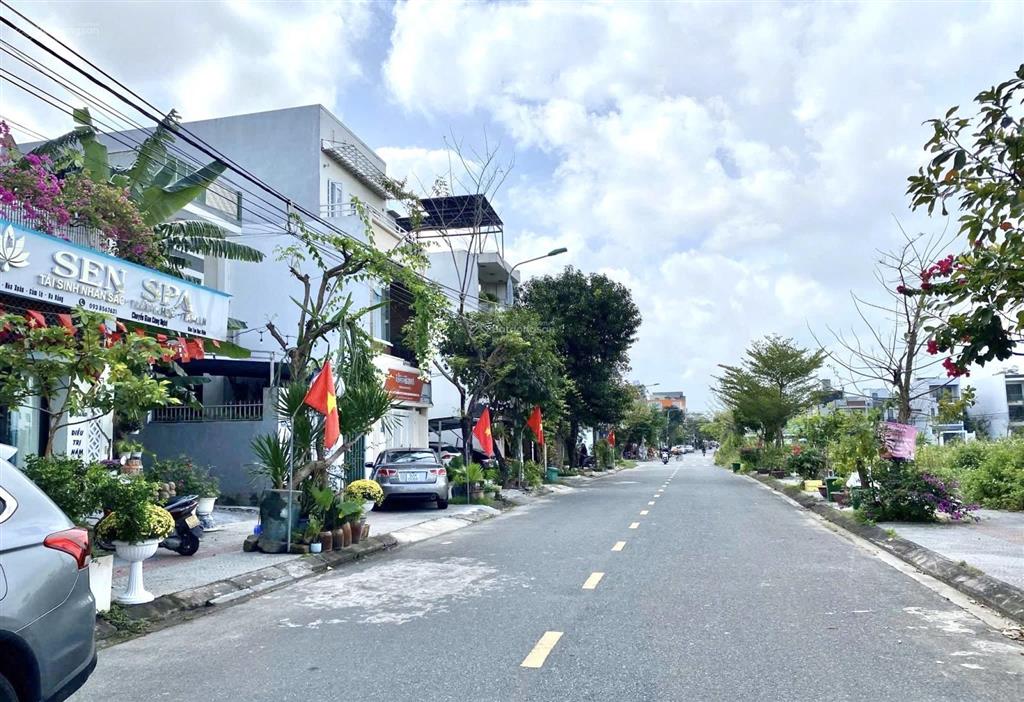 Bán đất kèm nhà 204m2 đường nguyễn ân  view d/án công viên thoáng đãng