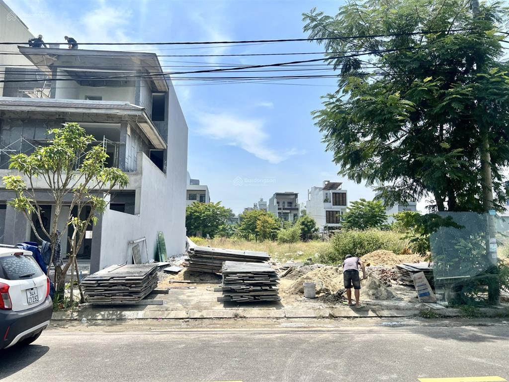 Chuyển nhượng 250m2 đất bt đường chế viết tấn  ngay cổng euro 2
