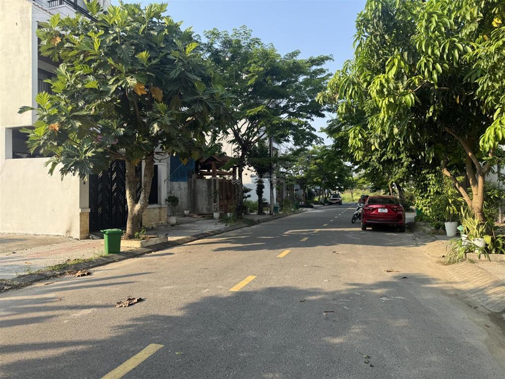 Chuyển nhượng cặp 200m2 đường trung lương 12  khu đảo vip hòa xuân, đà nẵng