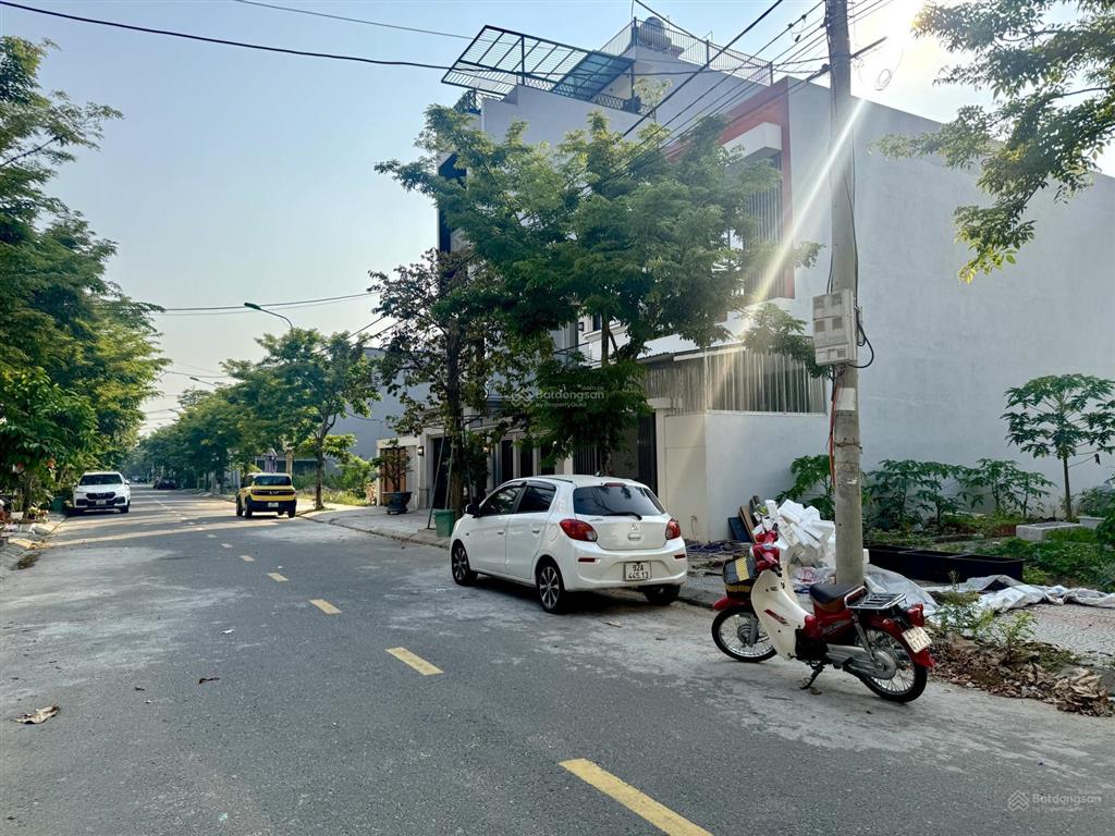 Chuyển nhượng cặp 200m2 đường trung lương 12  khu đảo vip hòa xuân, đà nẵng