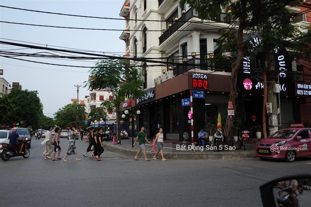 Duy nhất căn mặt đường văn cao có thang máy  90m2  ngang 4,5m  giá sốc 19.5 tỷ