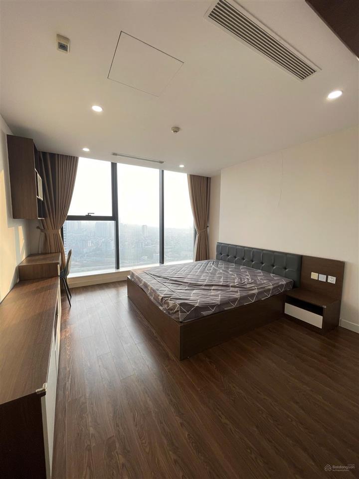 Chính chủ cần bán gấp căn hộ 2n + 1 dt 113m2 tại sunshine center