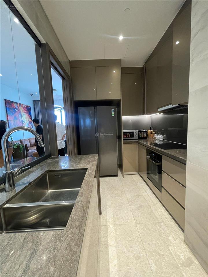 Căn hộ 3 pngủ rẻ nhất quận 1  the marq