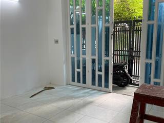 Cho thuê nhà nguyên căn mới gò cát (phú hữu)  phường long trường  8tr/tháng ở ngay