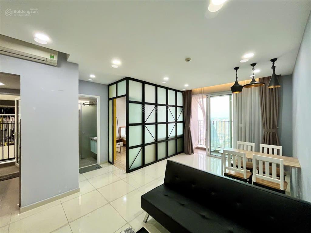 Hot! cho thuê gấp căn hộ 2 phòng ngủ vista verde thạnh mỹ lợi, quận 2, ntcb giá rẻ 18tr view thoáng