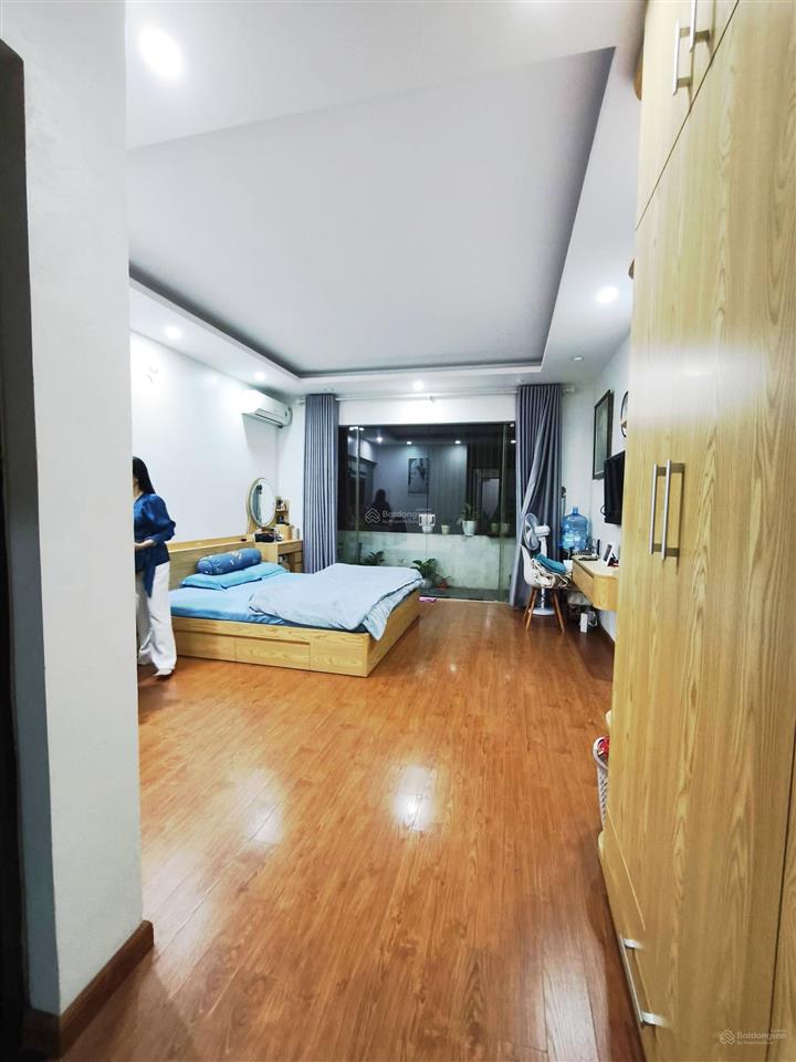 Bán nhà cổ nhuế, khu phân lô đại học mỏ, 2 mặt ngõ ô tô thông, nhà dân 42m chỉ hơn 9 tỷ.