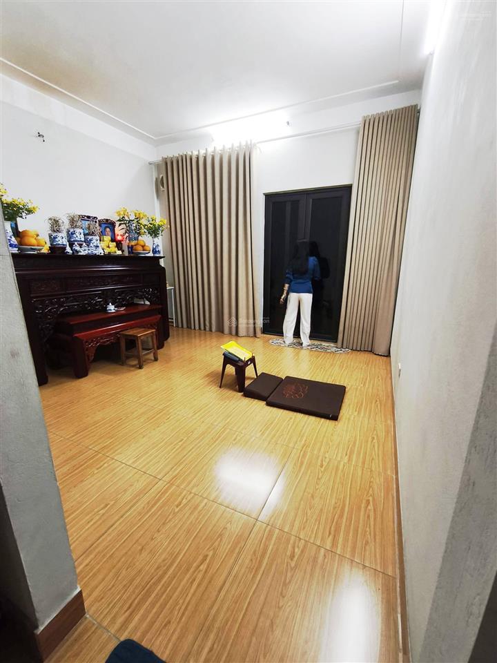 Bán nhà cổ nhuế, khu phân lô đại học mỏ, 2 mặt ngõ ô tô thông, nhà dân 42m chỉ hơn 9 tỷ.