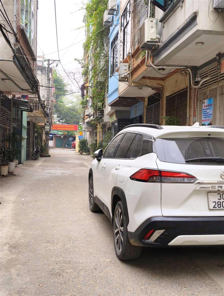 Bán nhà cổ nhuế, khu phân lô đại học mỏ, 2 mặt ngõ ô tô thông, nhà dân 42m chỉ hơn 9 tỷ.