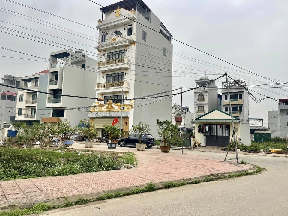 Bán lô đất dịch vụ an thượng mặt đường liên khu 8 đối diện học viện chính sách dt 89.7m2
