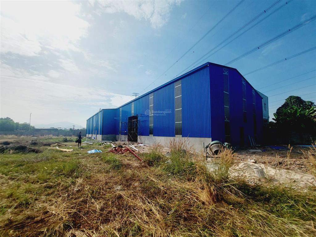 Cho thuê kho xưởng 1000m2, đất rộng 4000m2. đường xe công, sát kcn mỹ xuân b, bà rịa vũng tàu