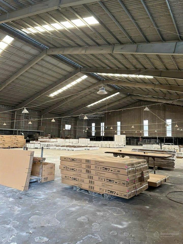 Cho thuê xưởng 2200m2.pccc vách tường .đường xe công.gần vòng xoay an phú ,thuận an.giá 120 triệu