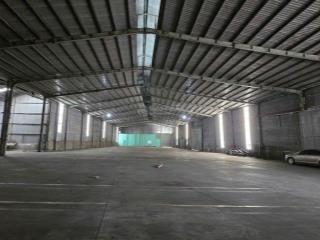 Cho thuê xưởng 3500m2 pccc vách tường, có đầy đủ giấy phép. giá 210 triệu. tân uyên, bình dương hcm