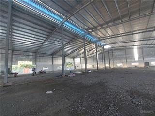 Cho thuê kho xưởng xây mới 1800m2. ngoài khu cn phú mỹ, bà rịa. có đầy đủ giấy tờ, pccc vách tường