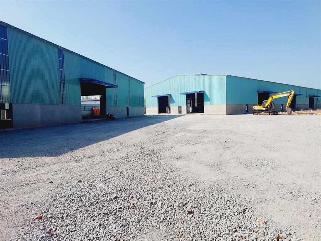 Cho thuê kho xưởng sx đa nghề 12000m2, cho thuê lẻ. đầy đủ gp gần cổng xanh phú giáo, giá 63k/m2