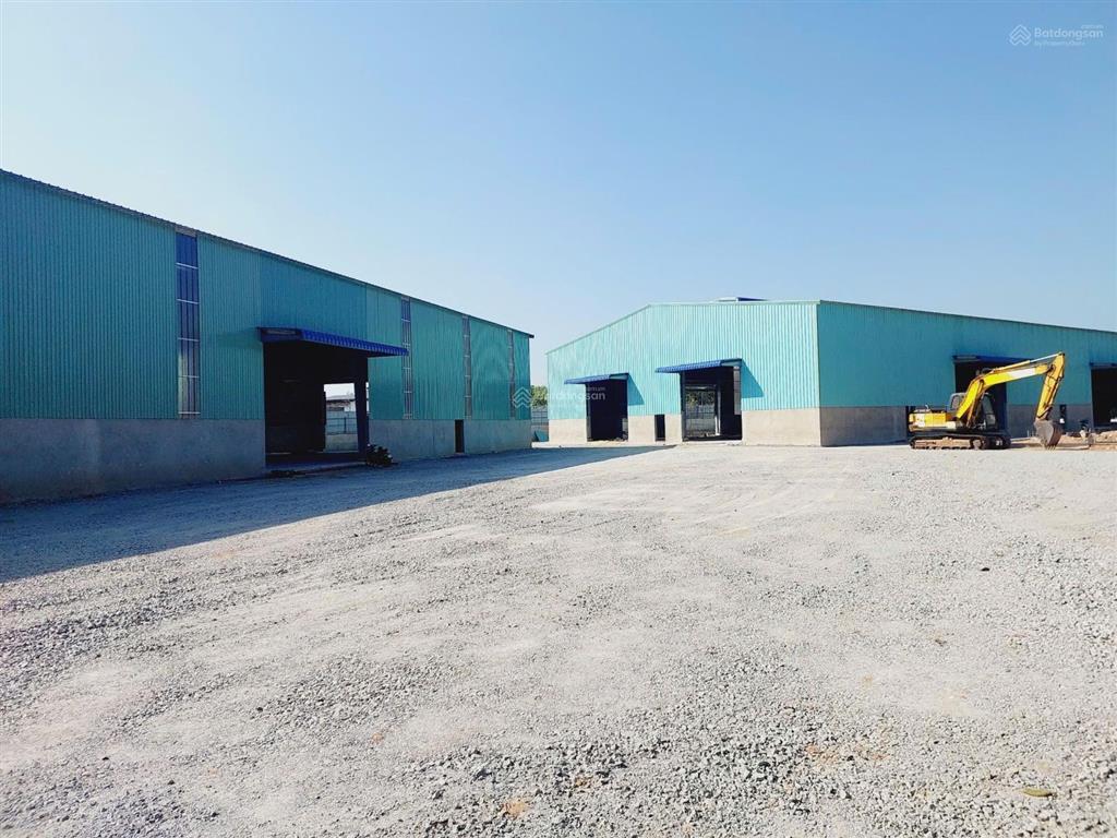 Cho thuê kho xưởng sx đa nghề 12000m2, cho thuê lẻ. đầy đủ gp gần cổng xanh phú giáo, giá 63k/m2