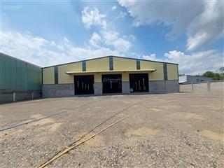 Cho thuê kho xưởng tổng khuôn viên 4000m2 pccc, giấy tờ đầy đủ gần khu cn mỷ xuân b, phú mỹ bà rịa