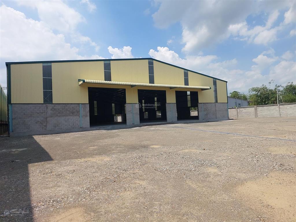 Cho thuê kho xưởng tổng khuôn viên 4000m2 pccc, giấy tờ đầy đủ gần khu cn mỷ xuân b, phú mỹ bà rịa