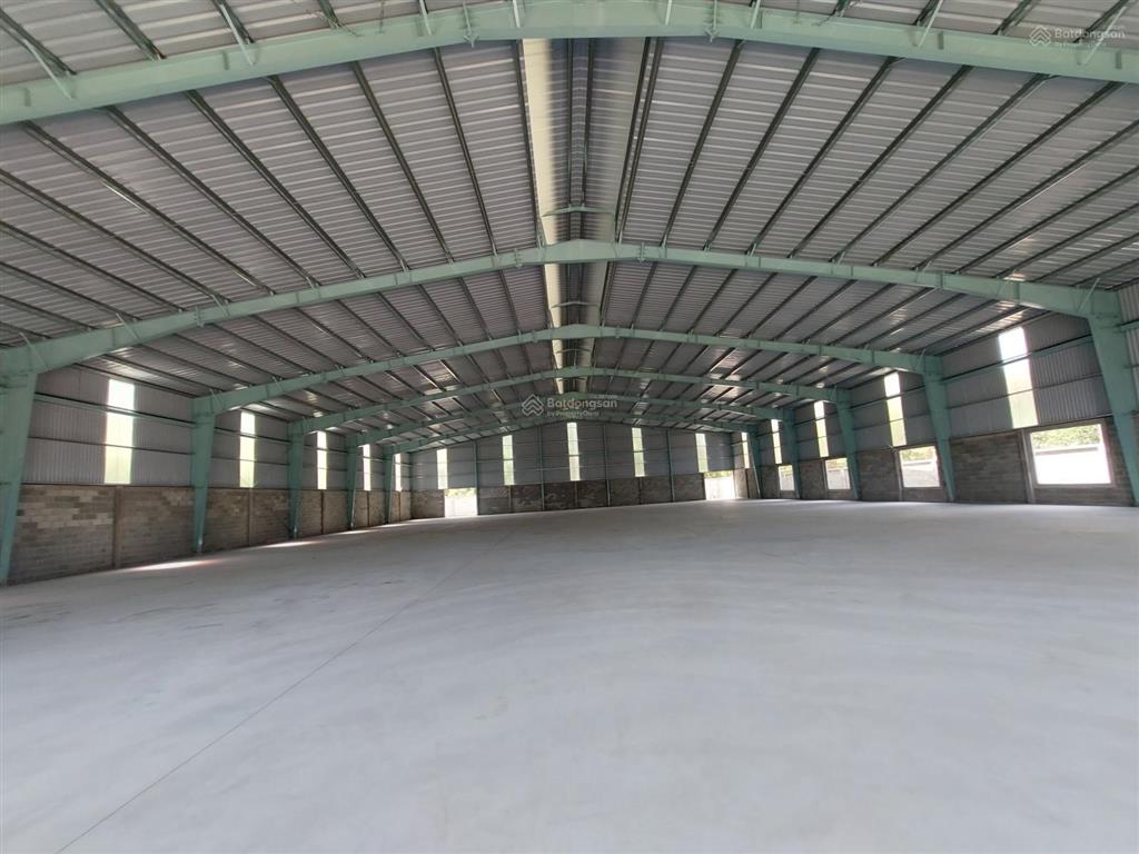 Cho thuê kho xưởng tổng khuôn viên 4000m2 pccc, giấy tờ đầy đủ gần khu cn mỷ xuân b, phú mỹ bà rịa