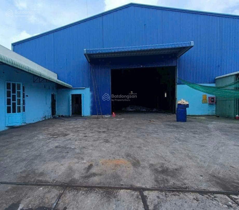 Cho thuê xưởng tổng dt 1450m2.có sẵn cẩu trục 3,5 tấn.gần ngã 4 hòa lân ,thuận giao,thuận an,bd