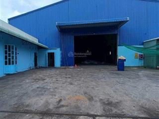 Cho thuê xưởng tổng dt 1450m2.có sẵn cẩu trục 3,5 tấn.gần ngã 4 hòa lân ,thuận giao,thuận an,bd