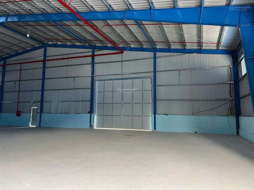 Cho thuê kho xưởng sản xuất 4900m2. đầy đủ giấy tờ, sản xuất đa nghề. bắc tân uyên, bình dương