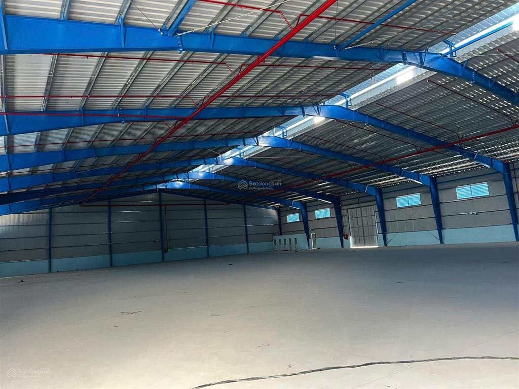 Cho thuê kho xưởng sản xuất 4900m2. đầy đủ giấy tờ, sản xuất đa nghề. bắc tân uyên, bình dương