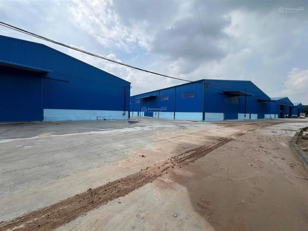 Cho thuê kho xưởng sản xuất 4900m2. đầy đủ giấy tờ, sản xuất đa nghề. bắc tân uyên, bình dương